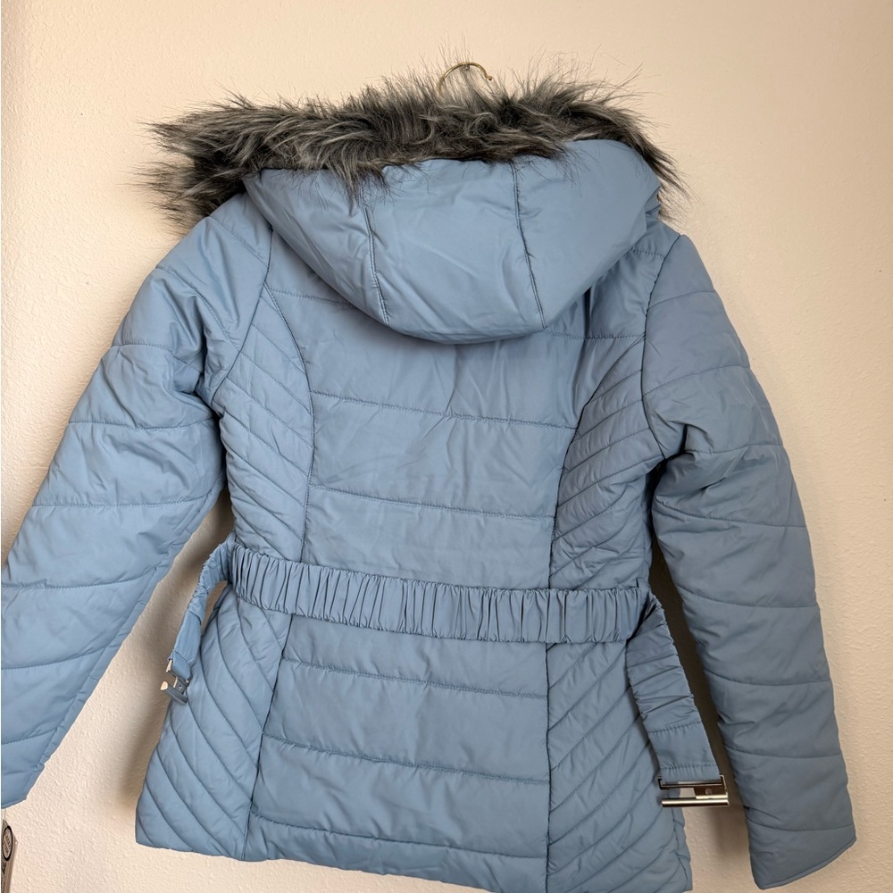 Maralyn & Me Women’s Blue Quilted Puffer Jacket XS Faux Fur Hood Belted NWT - Picture 10 of 16
